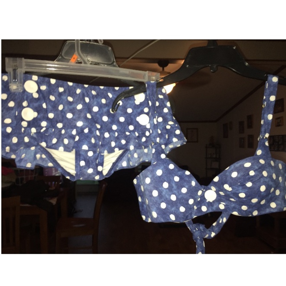 Polka-Dotted swimsuit